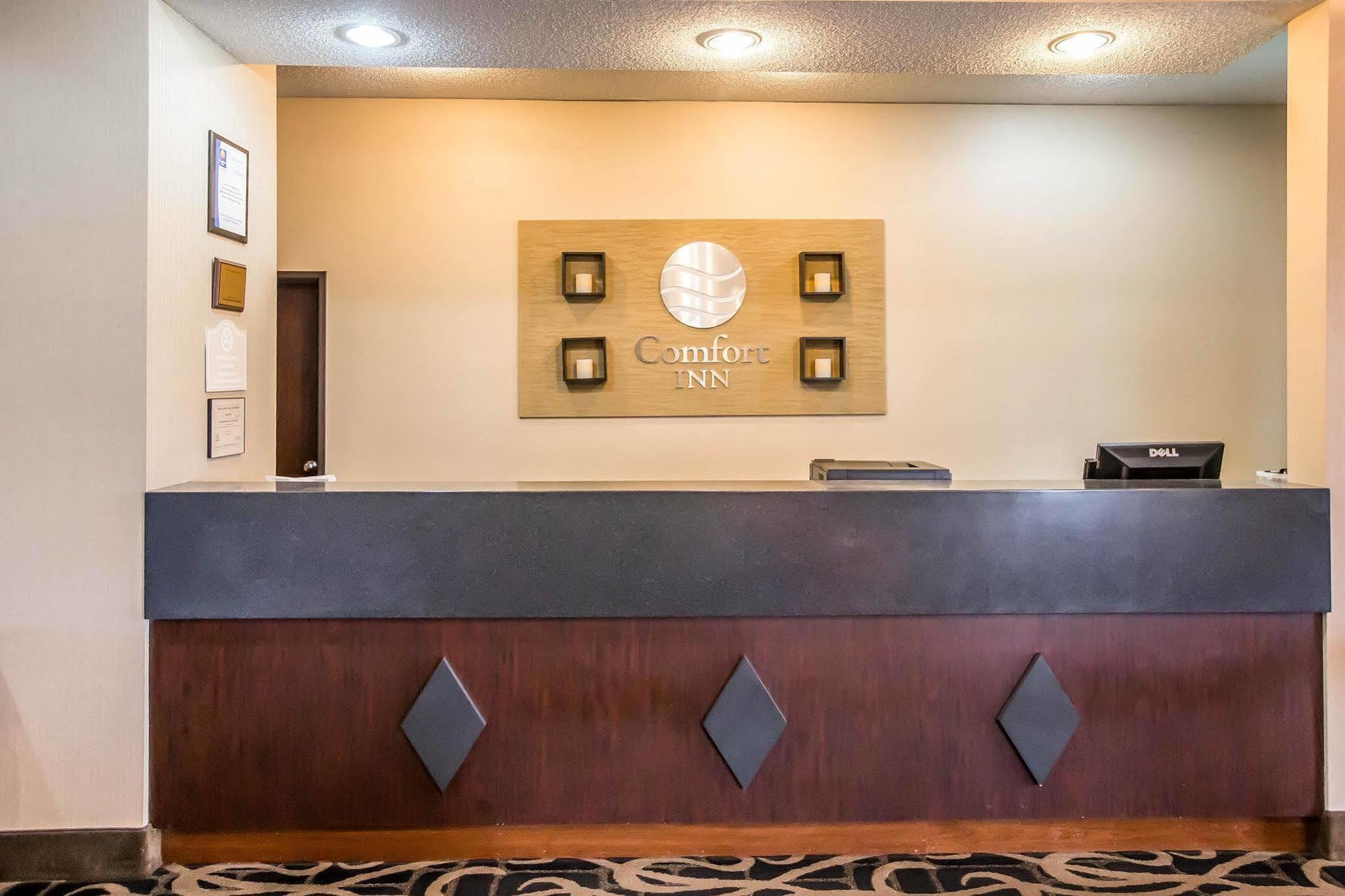 Quality Inn & Suites Mendota Near I-39 Exterior photo